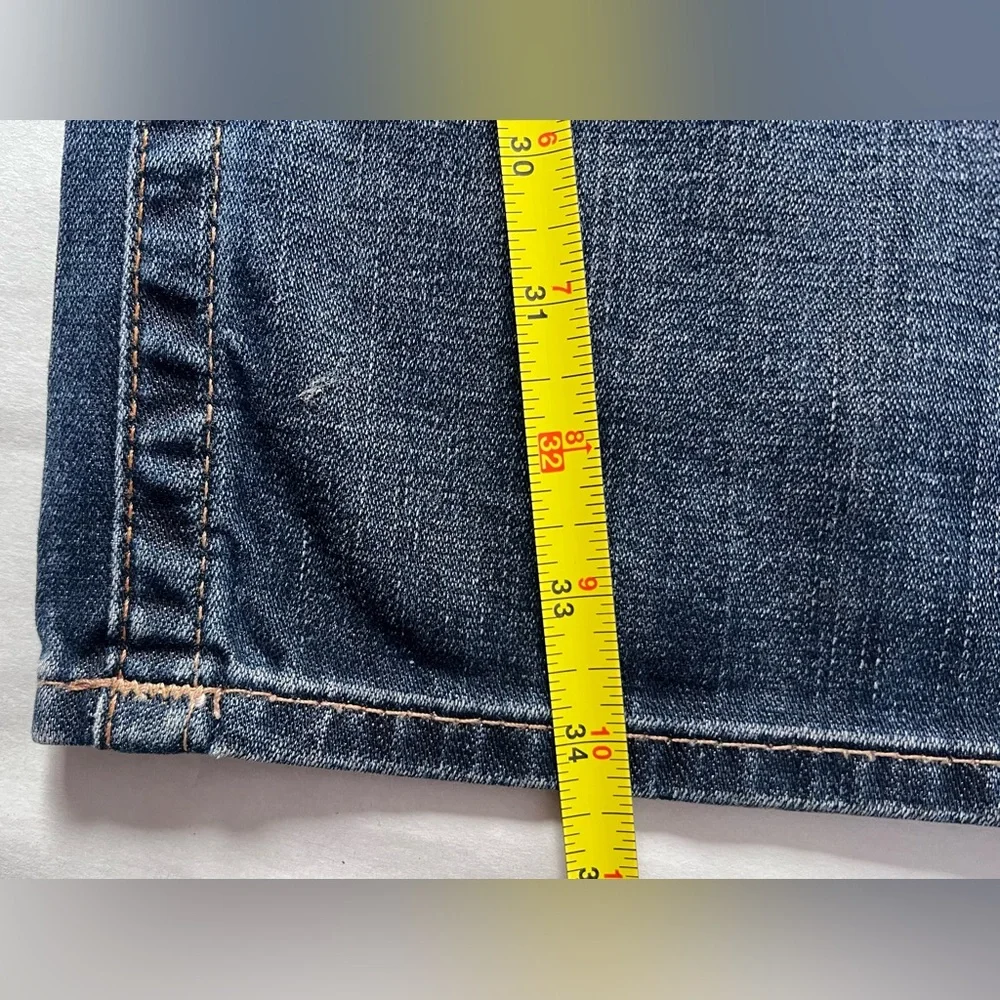 NWT‎ TRUE RELIGION STRAIGHT FLAP RIPPED MENS JEAN SIZE 34